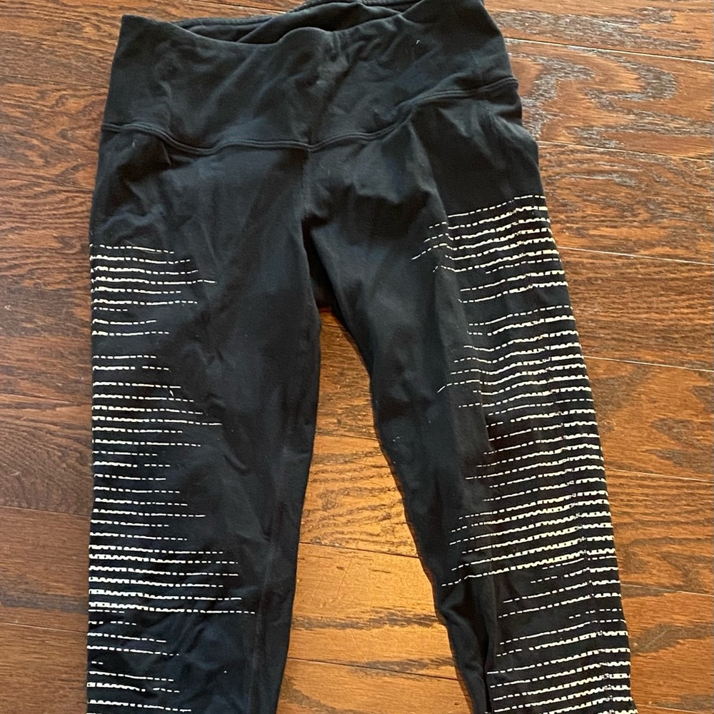 Athleta cropped striped leggings